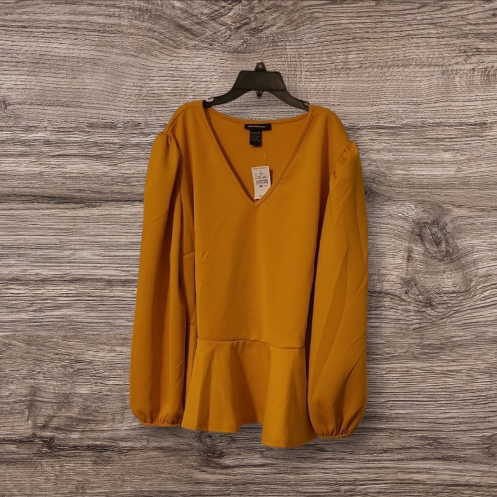 Ashley Stewart V-Neck Peplum Top 22/24 NWT